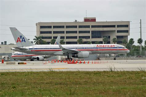 N Am Boeing American Airlines Miami Intern Flickr