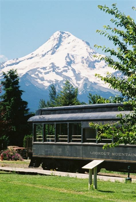 Parkdale Or Mt Hood As Seen From The Parkdale Park Photo Picture