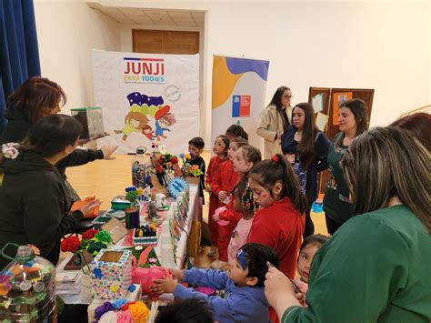 Niñas y niños de jardines infantiles de Punta Arenas disfrutaron de una