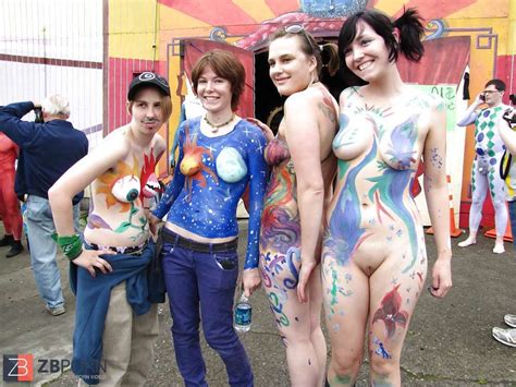 Crazy Women Outdoors ZB Porn