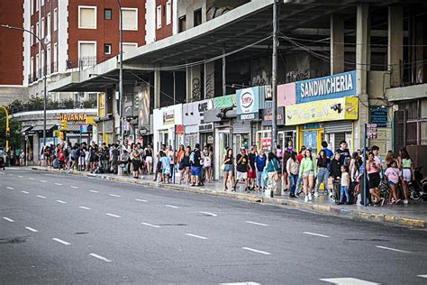 Largas Esperas E Incertidumbre Ante El Paro De Colectivos En Mar Del