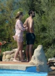 Emily VanCamp Wearing A Bikini In Italy 8 29 15 LQtag Blurry Phun
