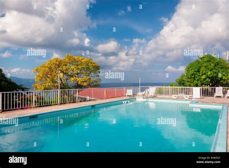 Montego bay beach hi-res stock photography and images - Alamy