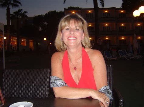 Jannifermarialisaann 55 From Oxford Is A Local Granny Looking For Casual Sex Dirty Granny
