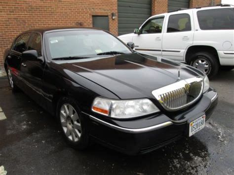 Sell Used 2004 Lincoln Town Car Executive L Series In Alexandria