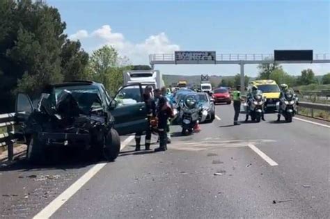 Dos Heridos En Un Accidente De Tráfico En La A 3 A La Altura De Arganda