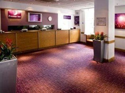 Best Price on Premier Inn London County Hall in London + Reviews