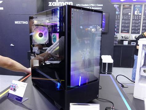 COMPUTEX TAIPEI 2023 - Zalman、フロントのほぼ全部が液晶画面のミドルタワーケース「Z10 DS」 | マイナビニュース