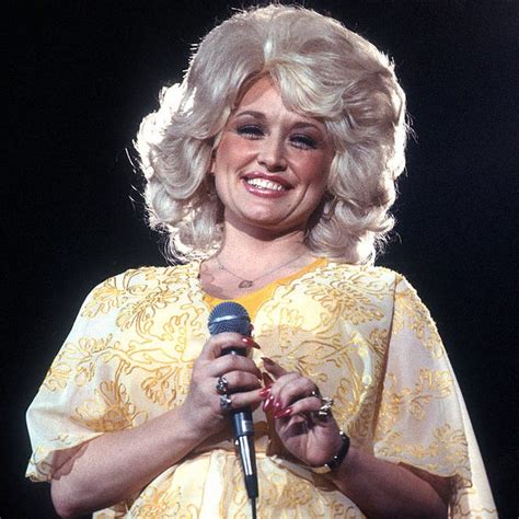 25 Photos of Young Dolly Parton - Pictures Through the Years