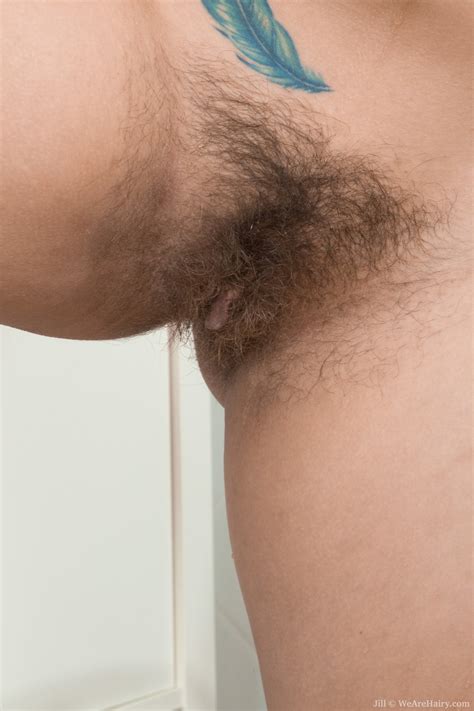 Curvy Blonde Babe Jill Shows Her Perky Tits And Hairy Pussy In The Gym CoedCherry