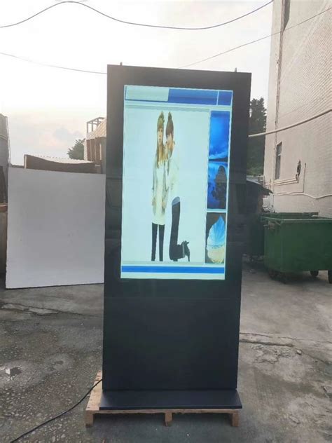 Floor Standing Outdoor Layar Iklan Lcd Menampilkan Digital Signage 55 Inch