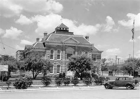 Texas County Courthouses