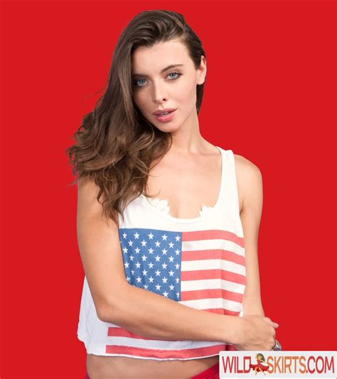 27 Hot Photos By Roxanna June