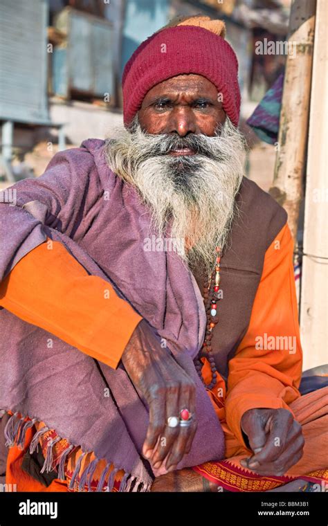 Old Indian Man With White Beard High Resolution Stock Photography and ...