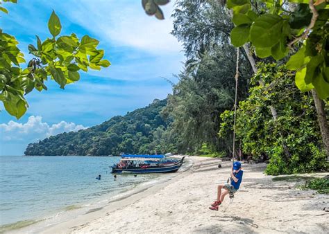 Penang National Park hike to Turtle Beach / Pantai Kerachut: (3.8km, linear)