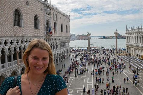 Venice Tour: Grand Canal Boat Ride and St. Mark’s Basilica 2024