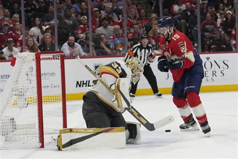 Panthers Rally Top Golden Knights 3 2 In Ot In Game 3 Of Stanley Cup