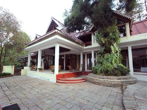 Royal Heritage Tripura Castle Hotel in Shillong - Room Deals, Photos ...