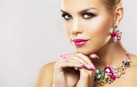 Home - VIP Nails & Spa