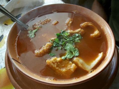 Cómo Se Prepara Una Sabrosa Sopa De Nervios De Vaca