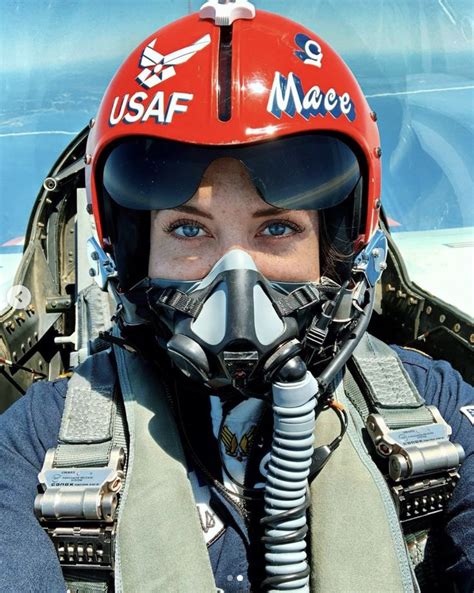 michelle curran usaf thunderbird  lead solo female fighter female