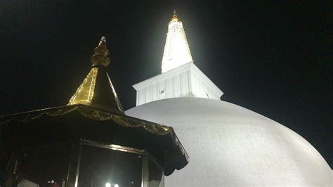 Ruwanwelisaya Stupa History Gatha Lyrics Meaning Height Photos