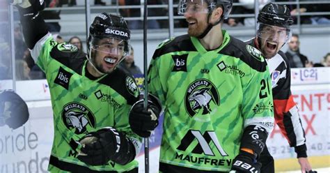 Hockey sur glace Division 1 finale de play off Épinal à un match