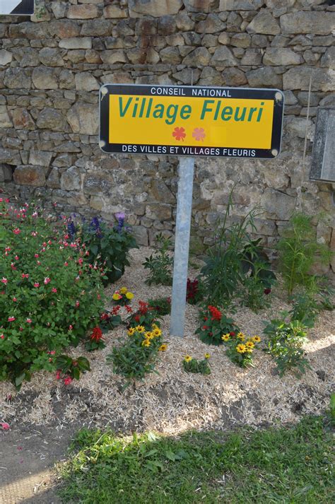 Sainte Thérence est un village fleuri