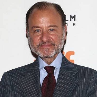 Fisher Stevens- Wiki, Age, Height, Wife, Net Worth (Updated on March 2024)