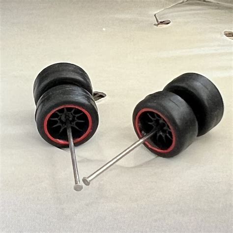 Hot Wheels Tomy Shopee