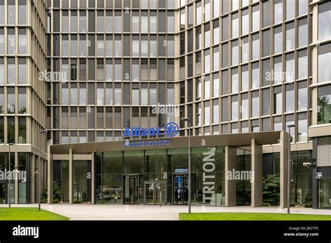 Allianz Global Investors in Frankfurt Stock Photo - Alamy