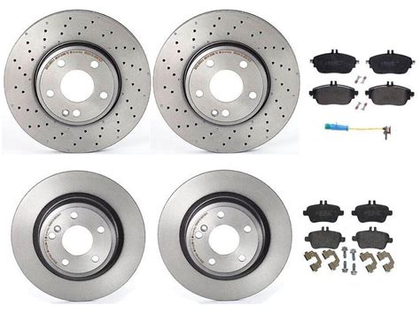 Front Rear Brembo Brake Kit Disc Rotors Low Met Pads For MB C117 CLA250