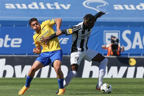 Tiago Gouveia renova o Benfica até 2028