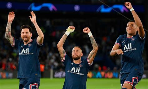 Psg Con Messi A La Cabeza Reciben Al Brujas En La Capital Francesa Por