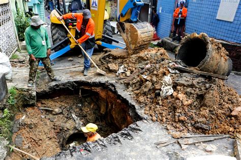 Prefeitura de Manaus recupera rede de drenagem profunda sem manutenção