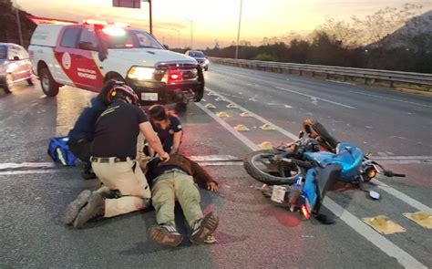 Motociclista resulta lesionado tras accidente en avenida Constitución