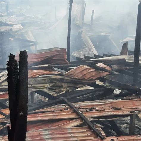 Rumah Panjang Selanjat Terbakar 36 Keluarga Tinggal Sehelai Sepinggang