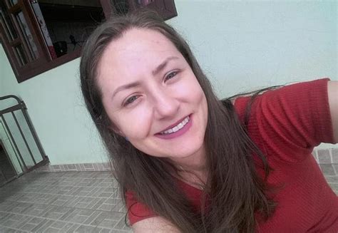 Exemplo De Pessoa E De Sorriso F Cil Diz Irm Sobre Mulher Que