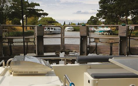 French canal boating: Lessons learned from hiring on the Canal du Midi