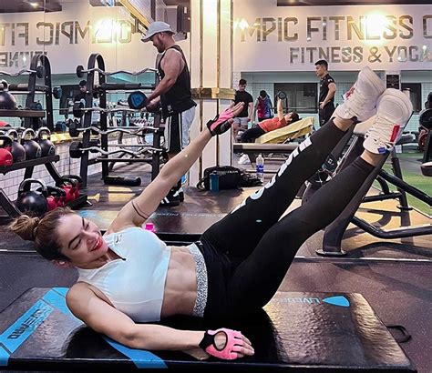 Hot Girl Ri Tr N V Ng N Ng B Ng Bi N H Nh Th Nh N Ho Ng Bikini Th H Nh