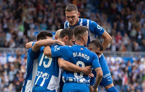 Karrikaburu y Sola son oficialmente nuevos jugadores del Alavés