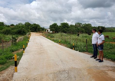 O Prefeito Zé Helder Visita Obras De Passagens Molhadas No Canindezinho