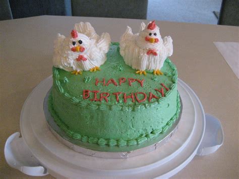 Chicken Birthday Cake — Children's Birthday Cakes | Cake, Childrens ...