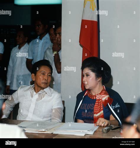 Ferdinand Imelda Marcos 1986 Hi Res Stock Photography And Images Alamy