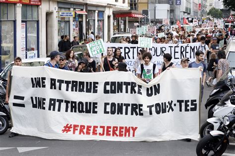 Sabotage Du Cimentier Holcim Affaire Jérémy Les Critiques S