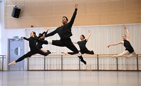 World's 1st heavy metal ballet: 'Black Sabbath meets ballet' | Daily Sabah