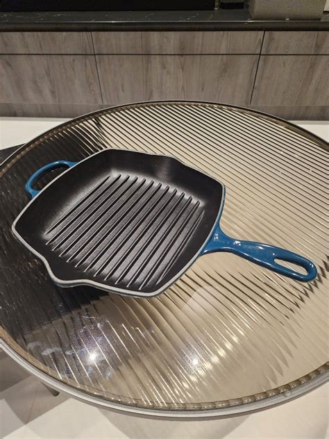 Le Creuset Cast Iron Square Skillet Grill (AGAVE), Furniture & Home ...