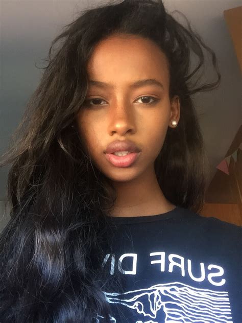 NSFW PICS Juicy Ass Lips Page