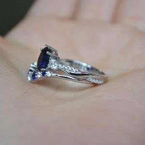 Blue Sapphire Engagement Ring Set Twist Band/ 3 Stone Ring Cluster Blue ...