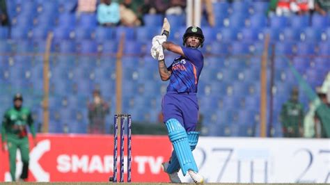 Ind Vs Ban 3rd ODI Ishan Kishan Roars After Hitting 200 Gets A Hug